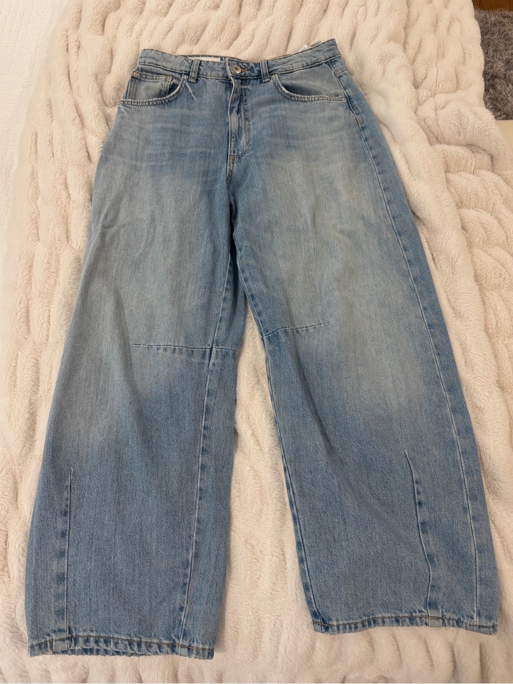 Light Wash Wide Leg barrel Jeans
